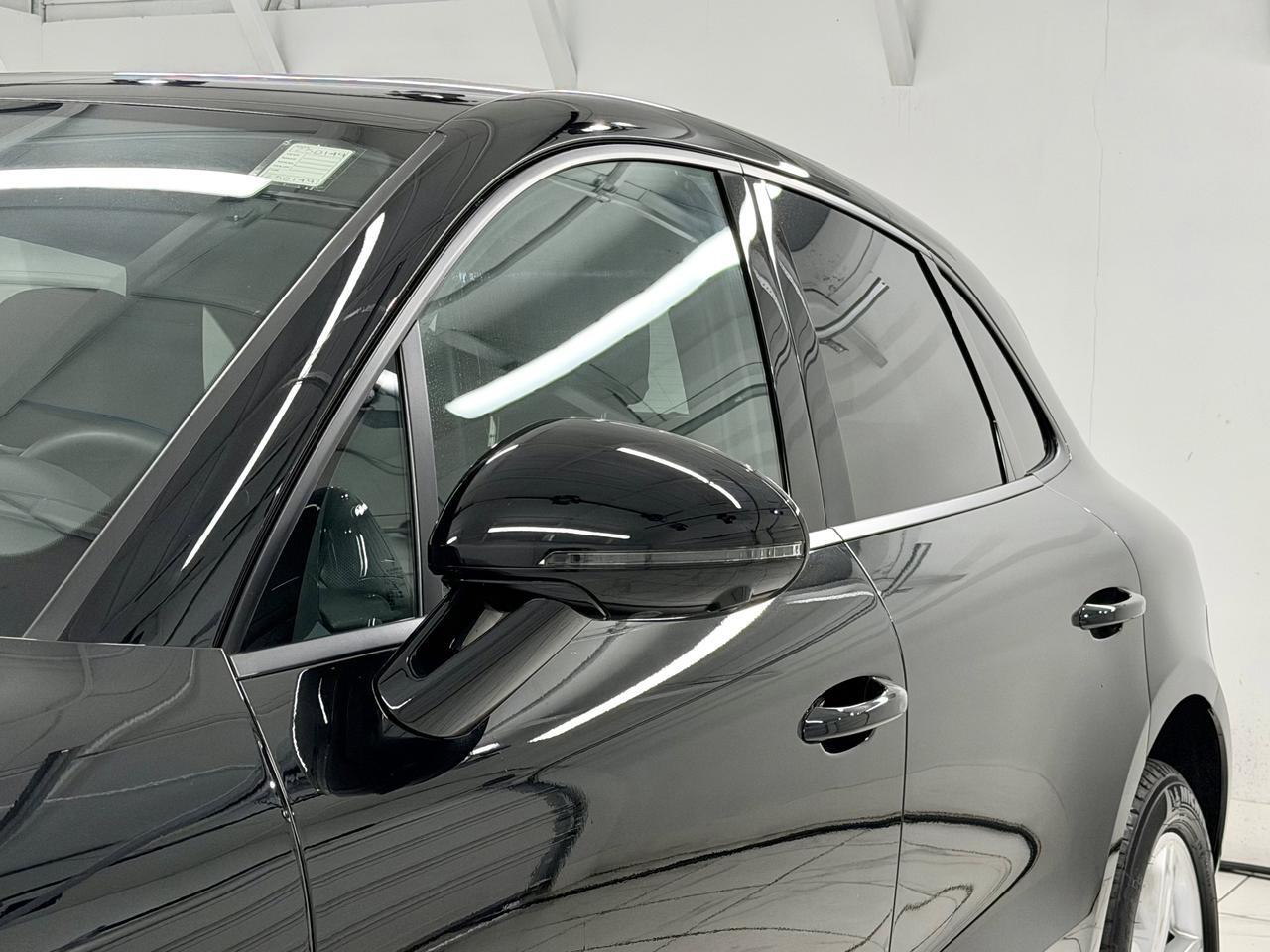 2025 Porsche Macan Newark DE