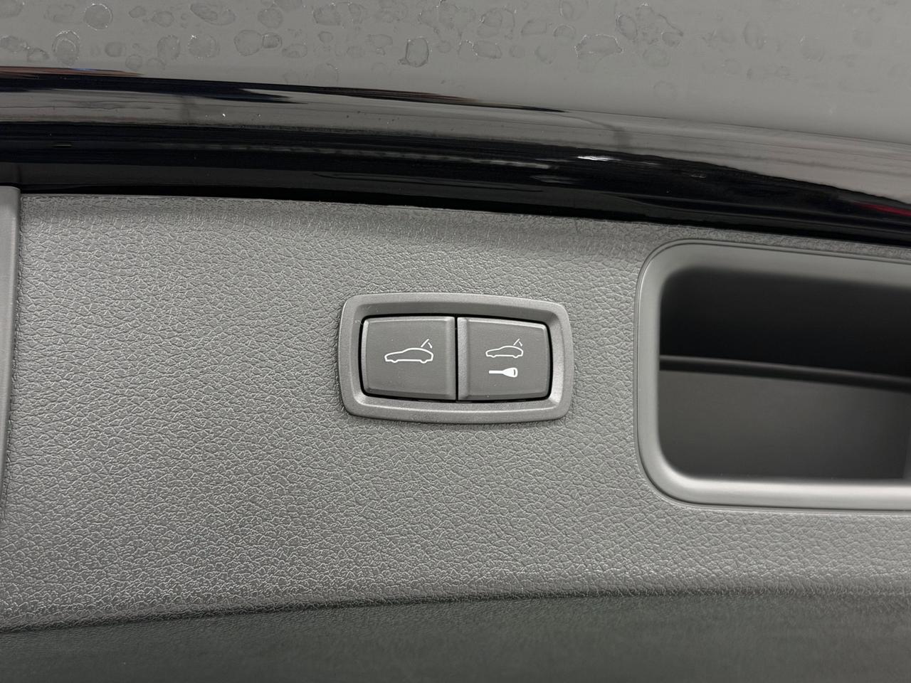 2025 Porsche Macan Newark DE