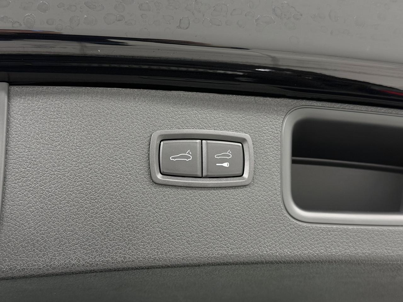 2025 Porsche Macan Newark DE