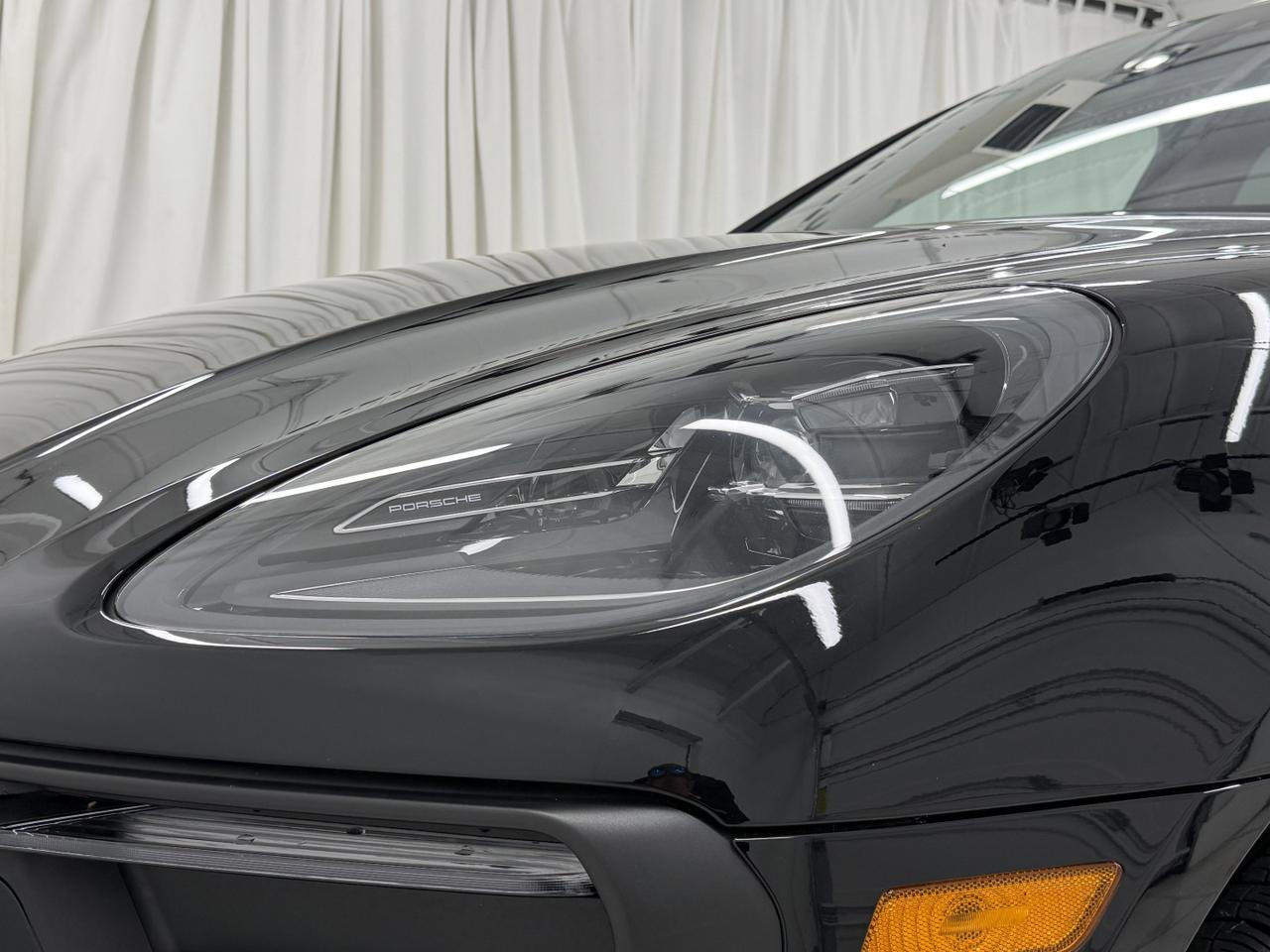 2025 Porsche Macan Newark DE