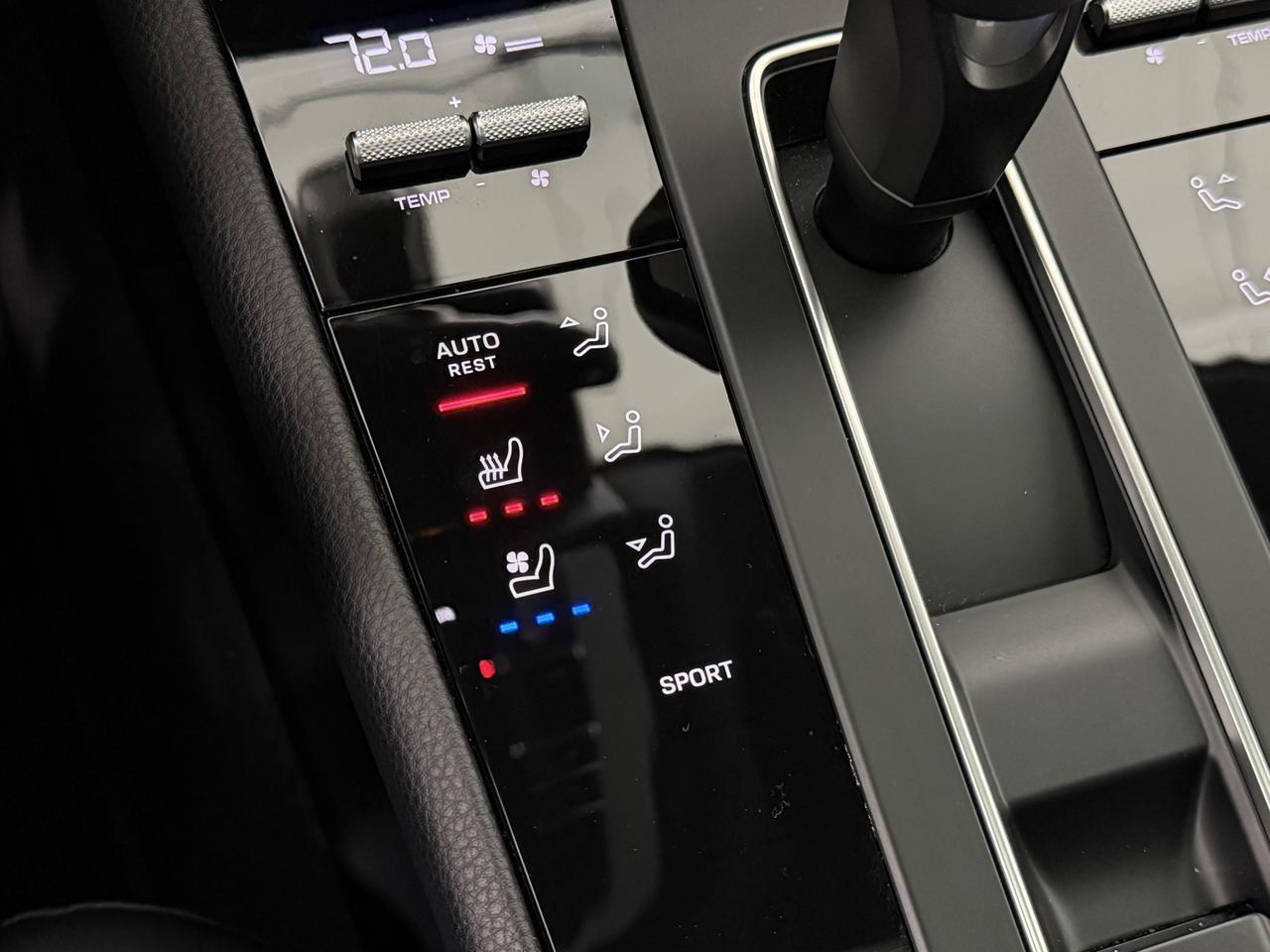 2025 Porsche Macan Newark DE