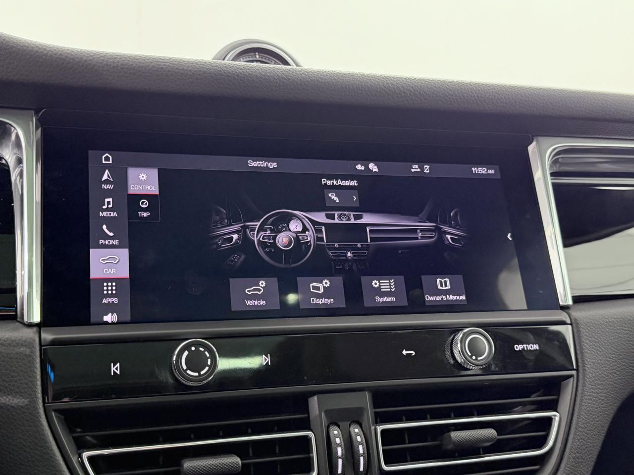 2025 Porsche Macan Newark DE
