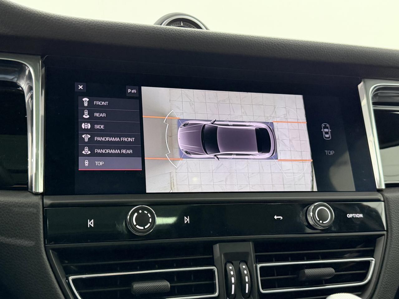 2025 Porsche Macan Newark DE