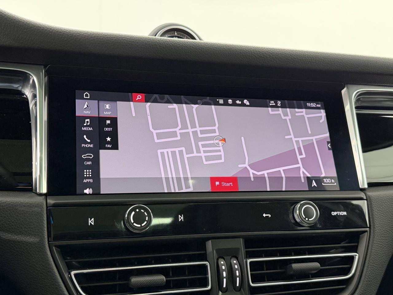 2025 Porsche Macan Newark DE