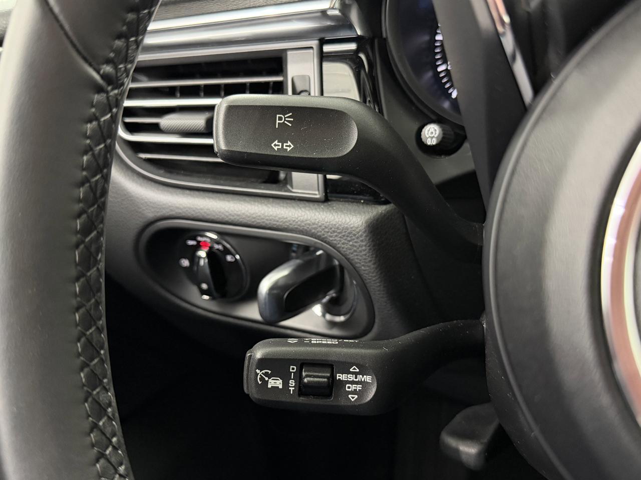 2025 Porsche Macan Newark DE
