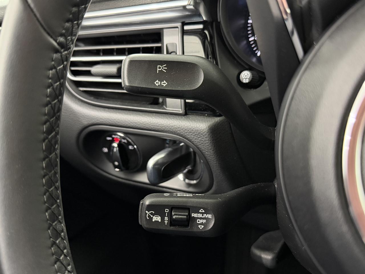 2025 Porsche Macan Newark DE