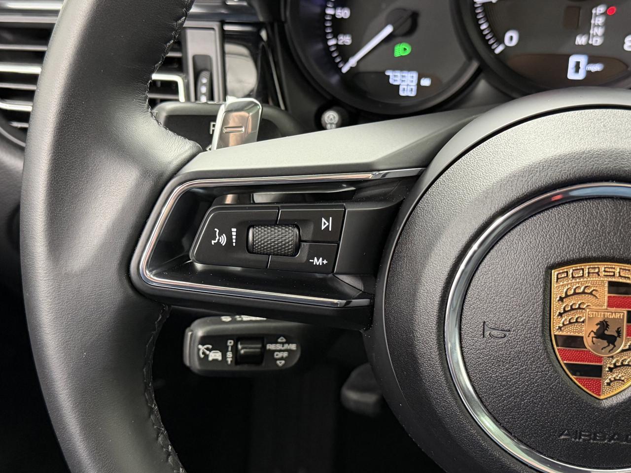 2025 Porsche Macan Newark DE