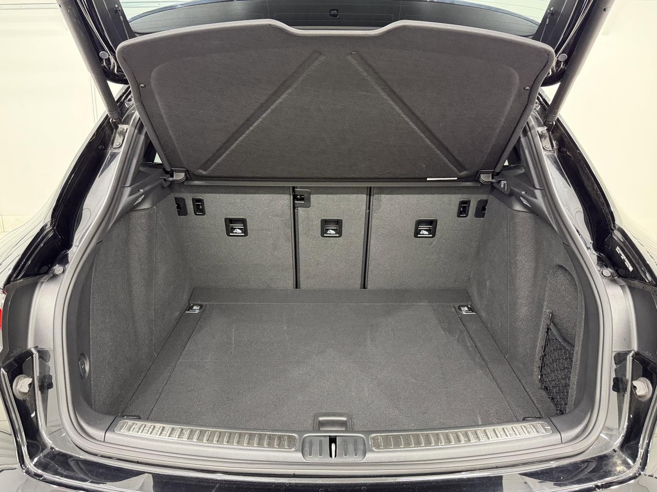 2025 Porsche Macan Newark DE