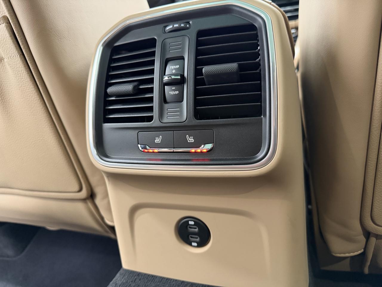 2025 Porsche Macan Newark DE