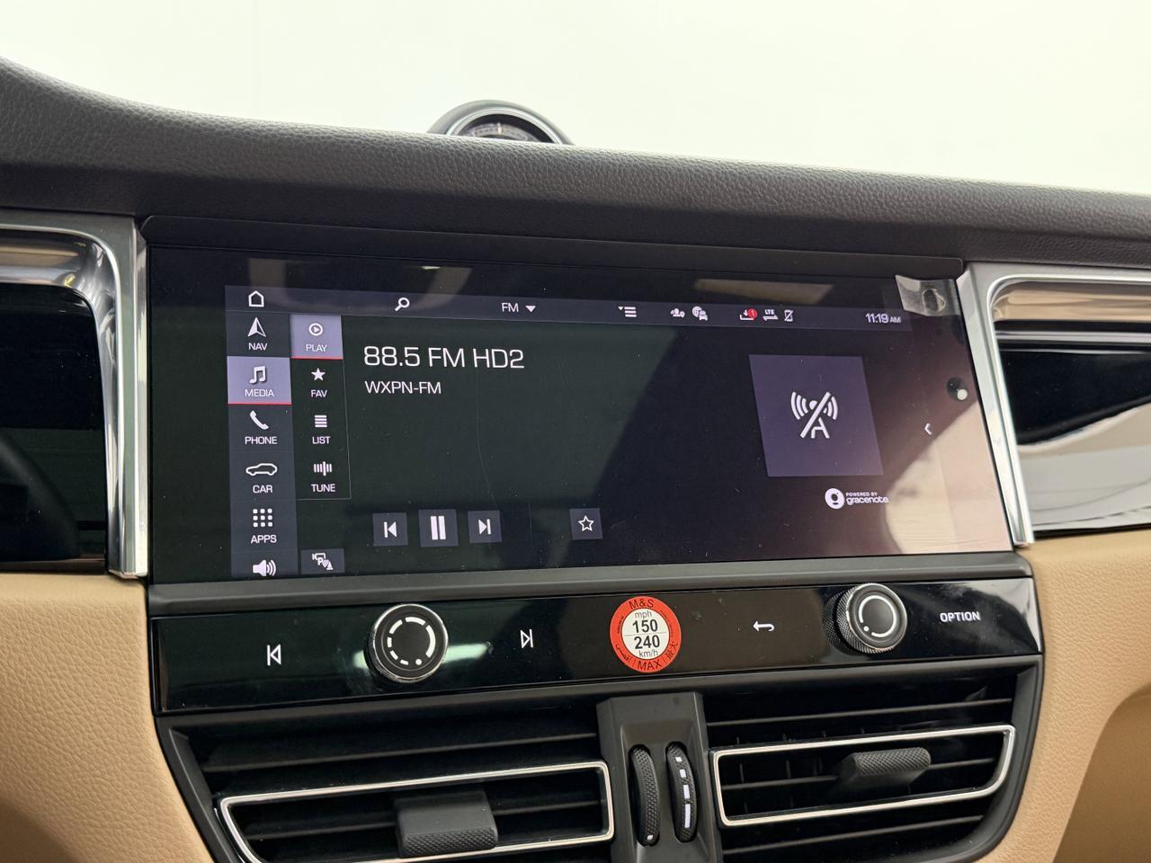 2025 Porsche Macan Newark DE