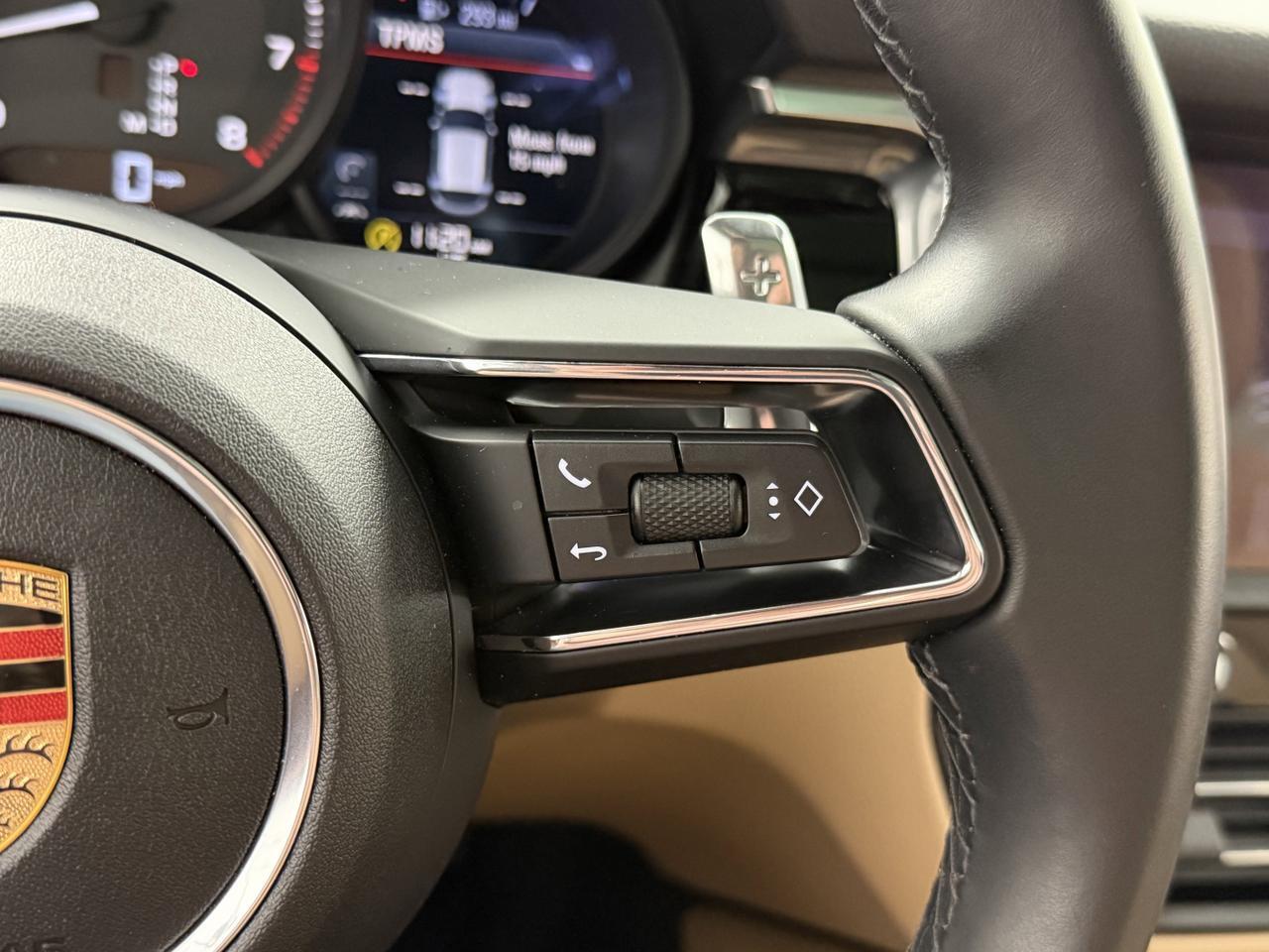 2025 Porsche Macan Newark DE