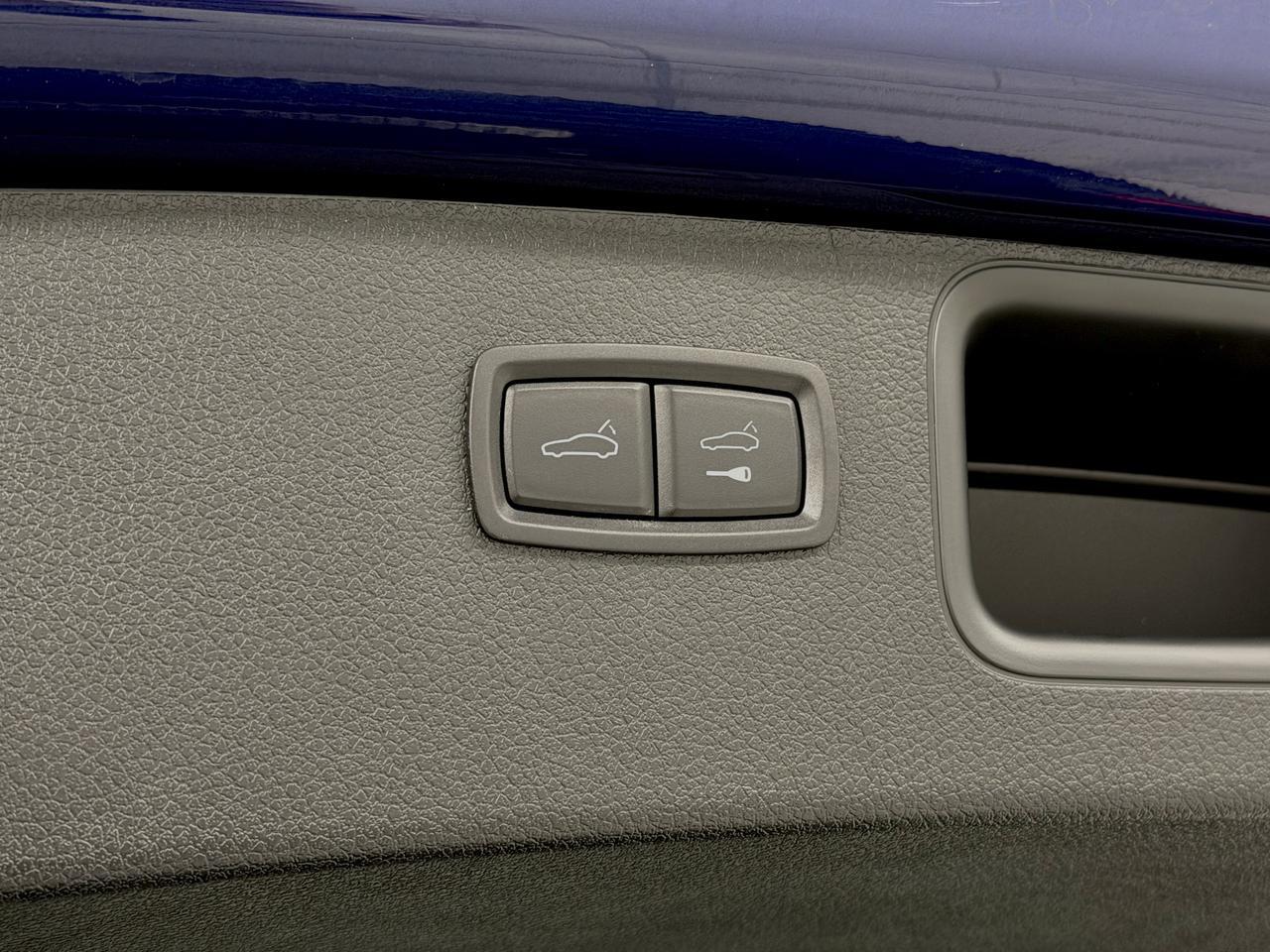 2025 Porsche Macan Newark DE