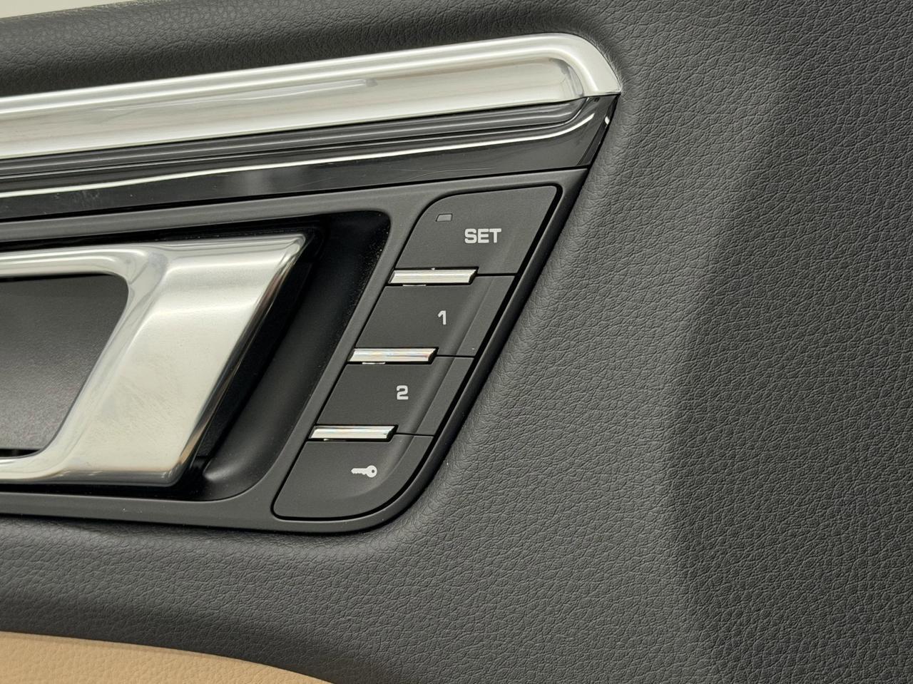 2025 Porsche Macan Newark DE