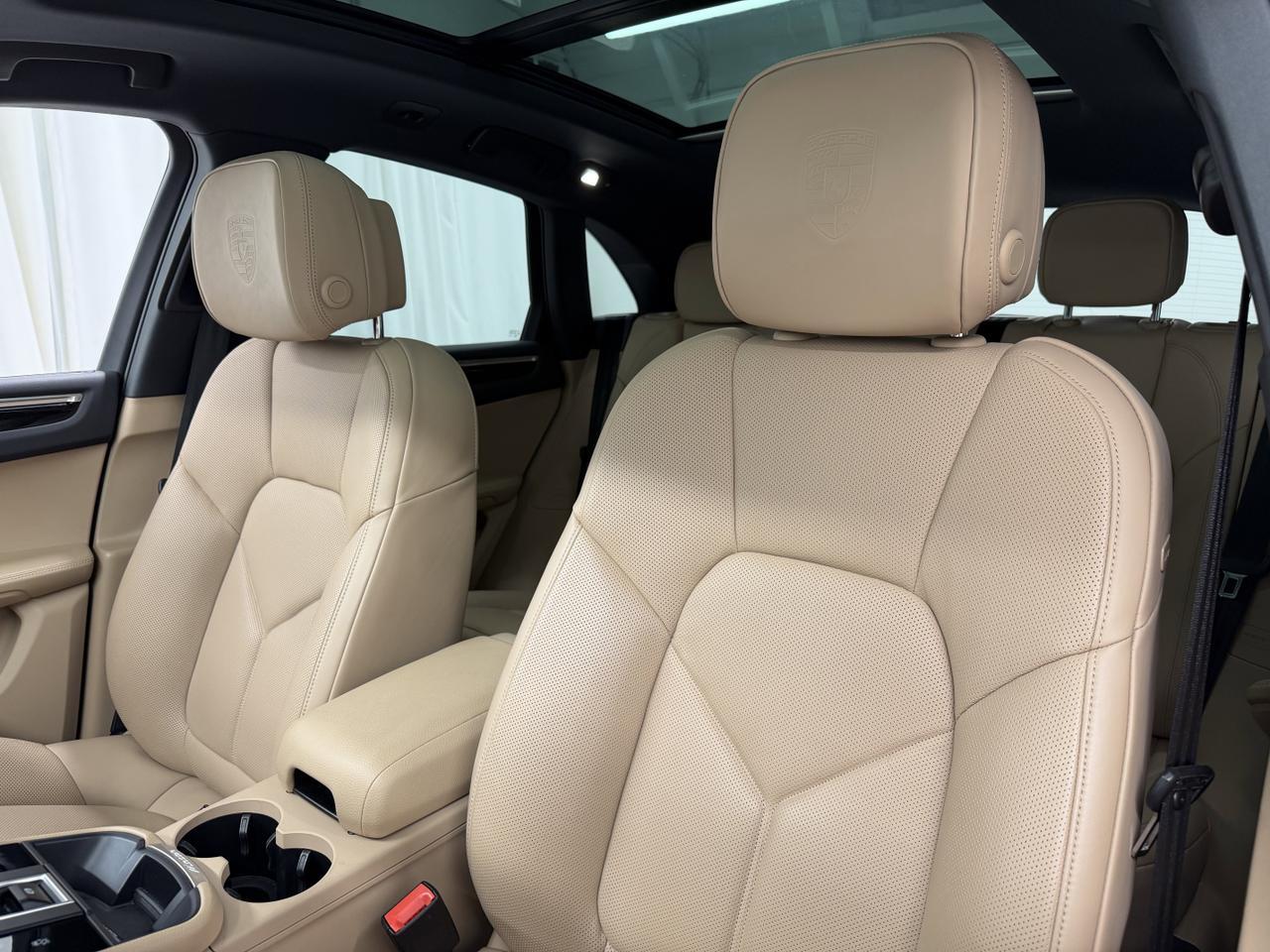 2025 Porsche Macan Newark DE