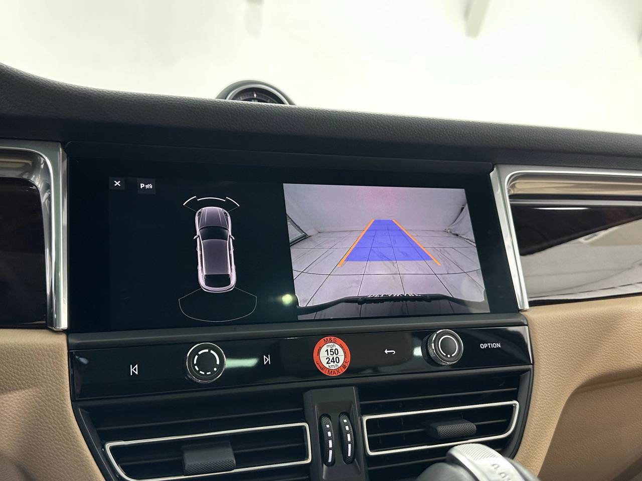 2025 Porsche Macan Newark DE