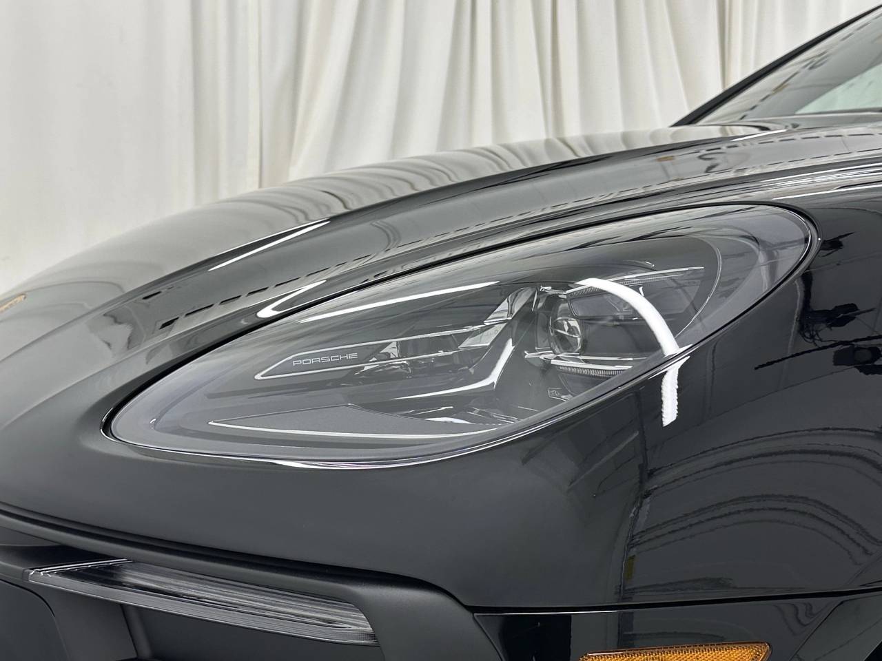 2025 Porsche Macan Newark DE