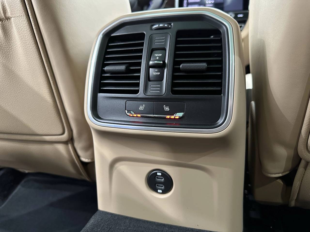2025 Porsche Macan Newark DE