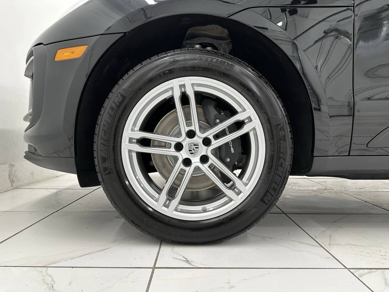 2025 Porsche Macan Newark DE