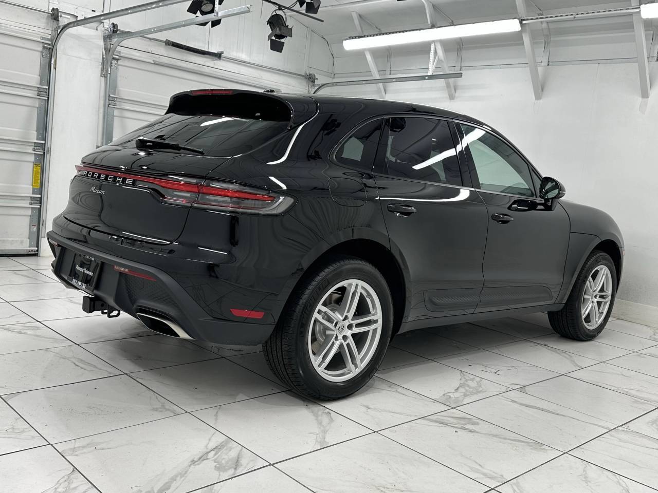 2025 Porsche Macan Newark DE