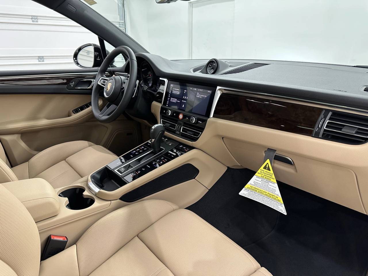 2025 Porsche Macan Newark DE