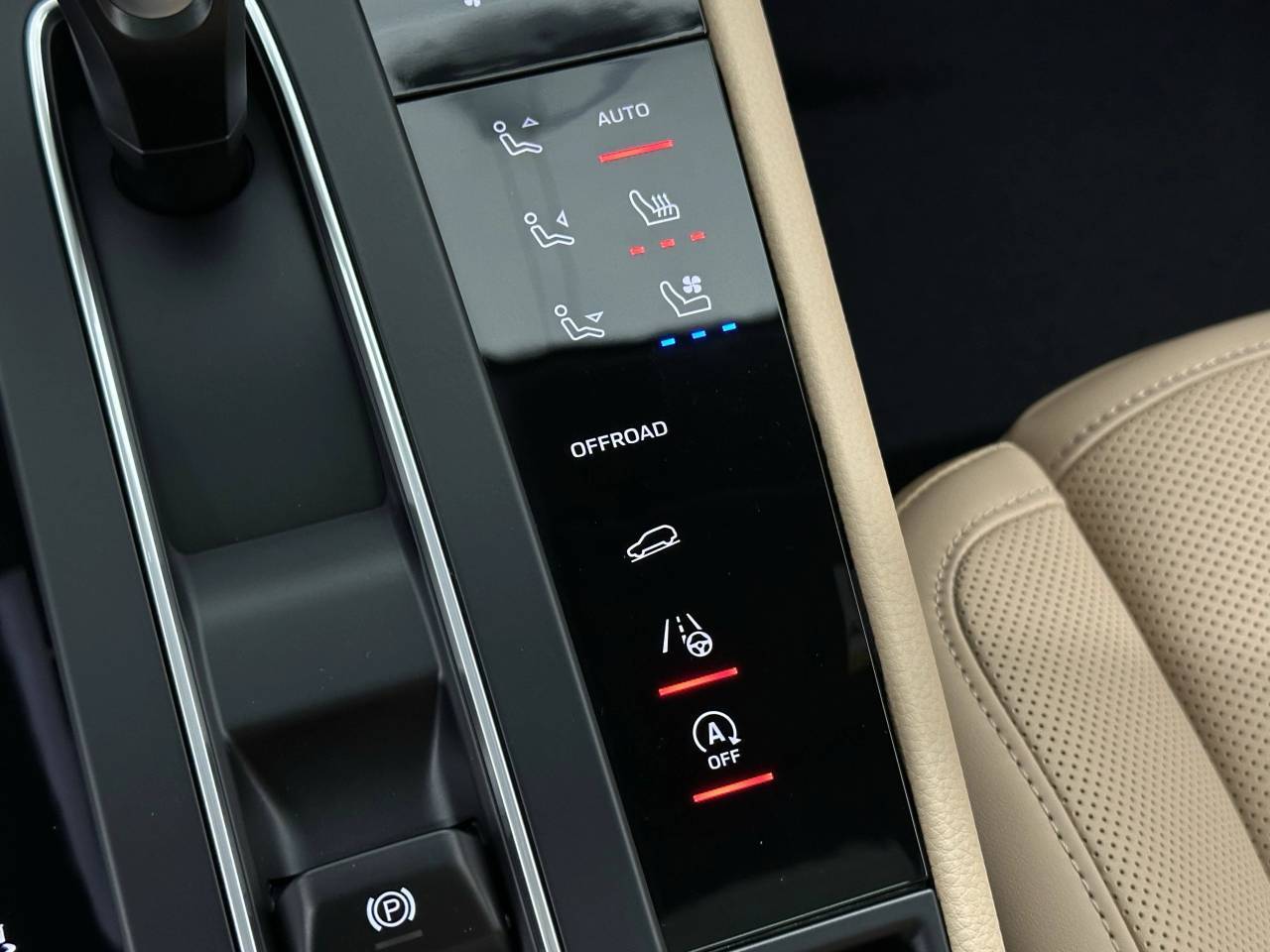 2025 Porsche Macan Newark DE