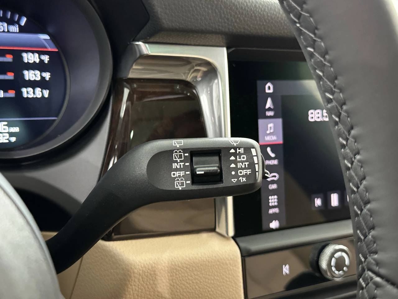 2025 Porsche Macan Newark DE