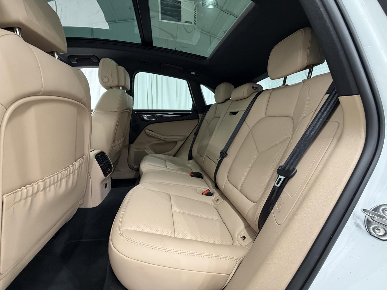 2025 Porsche Macan Newark DE