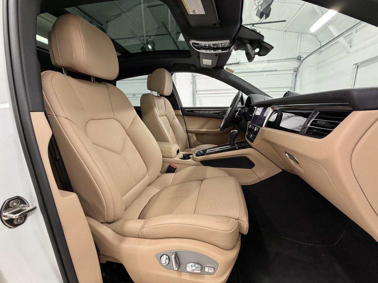 2025 Porsche Macan Newark DE