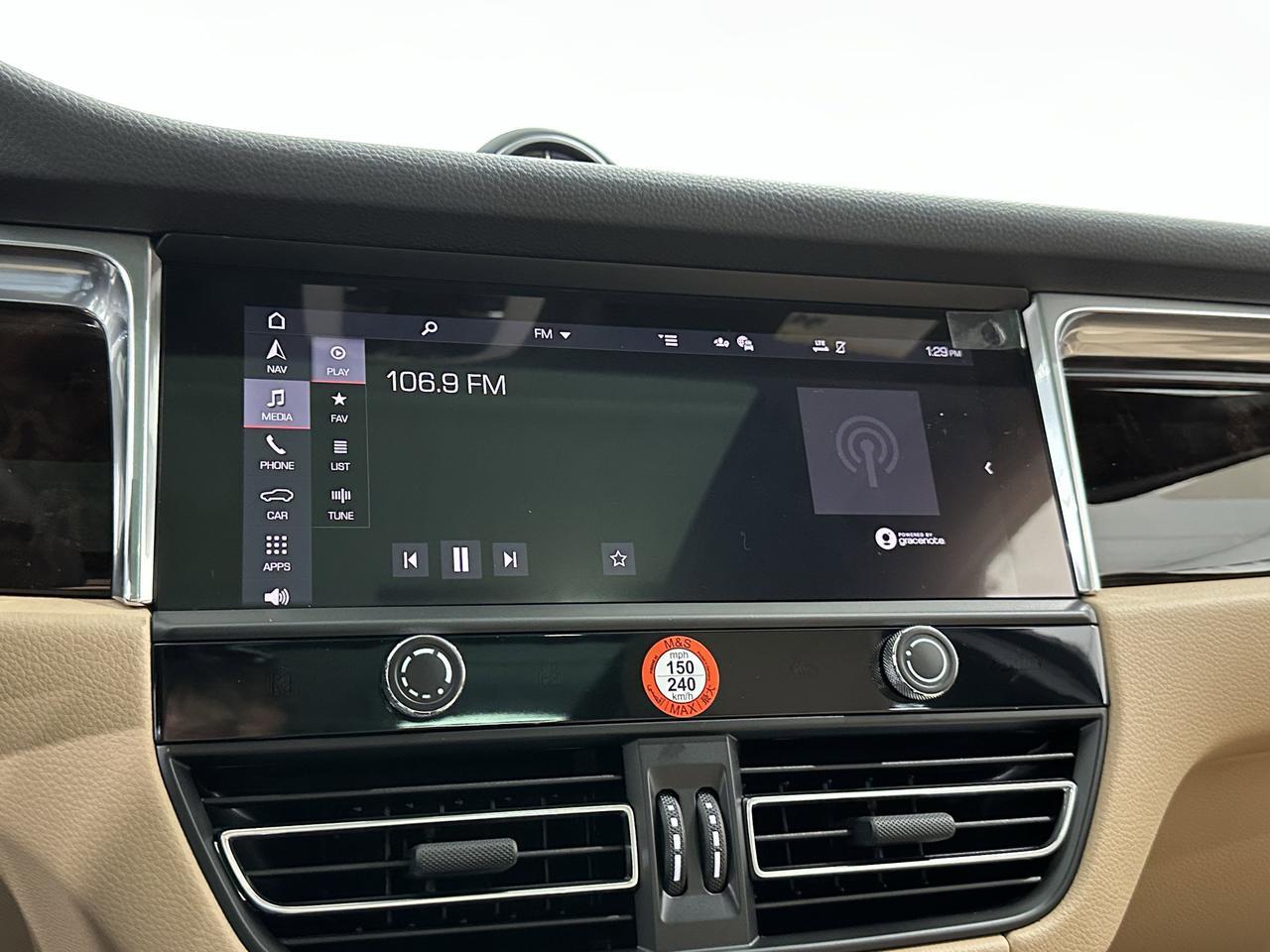 2025 Porsche Macan Newark DE