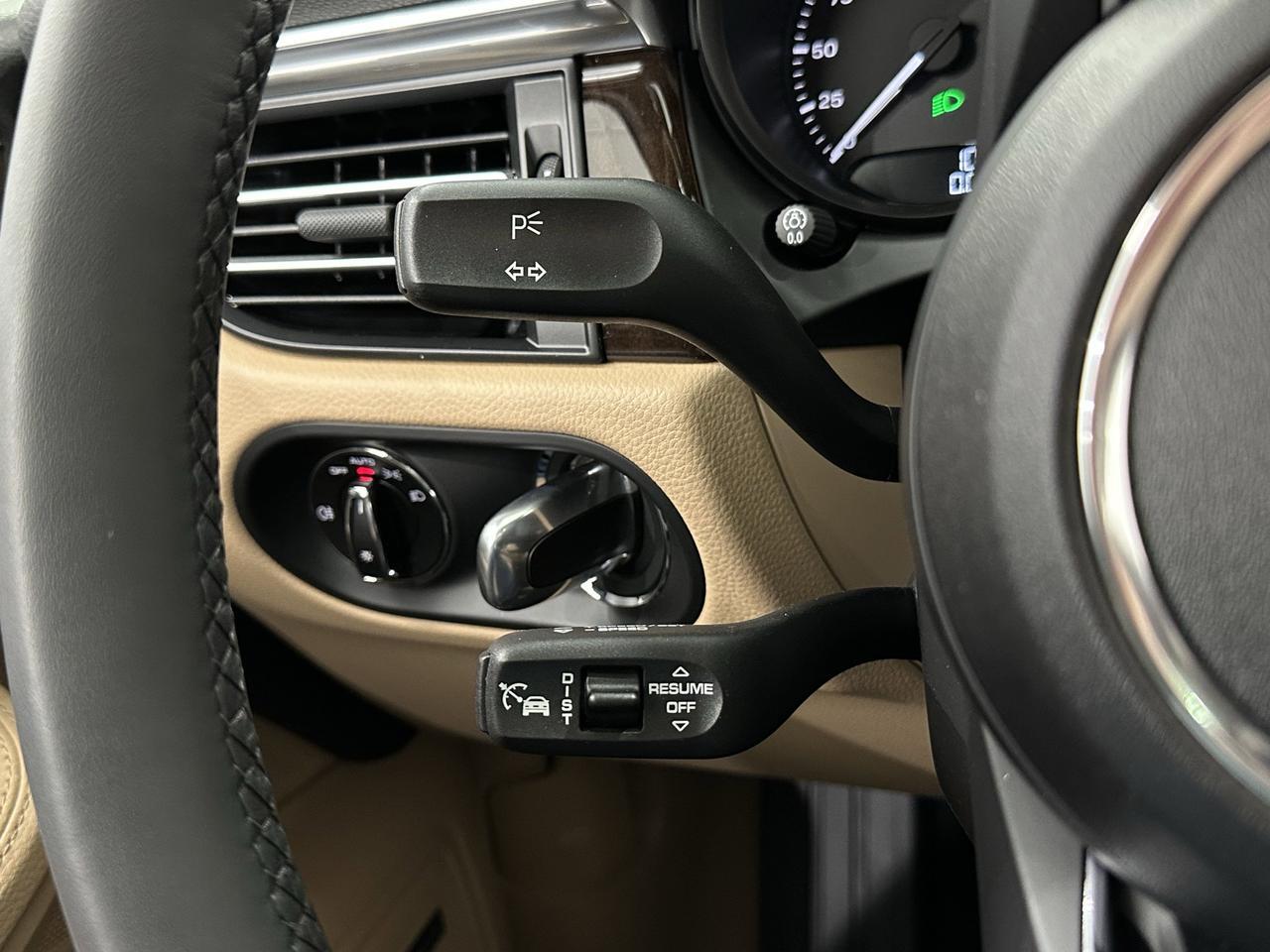 2025 Porsche Macan Newark DE