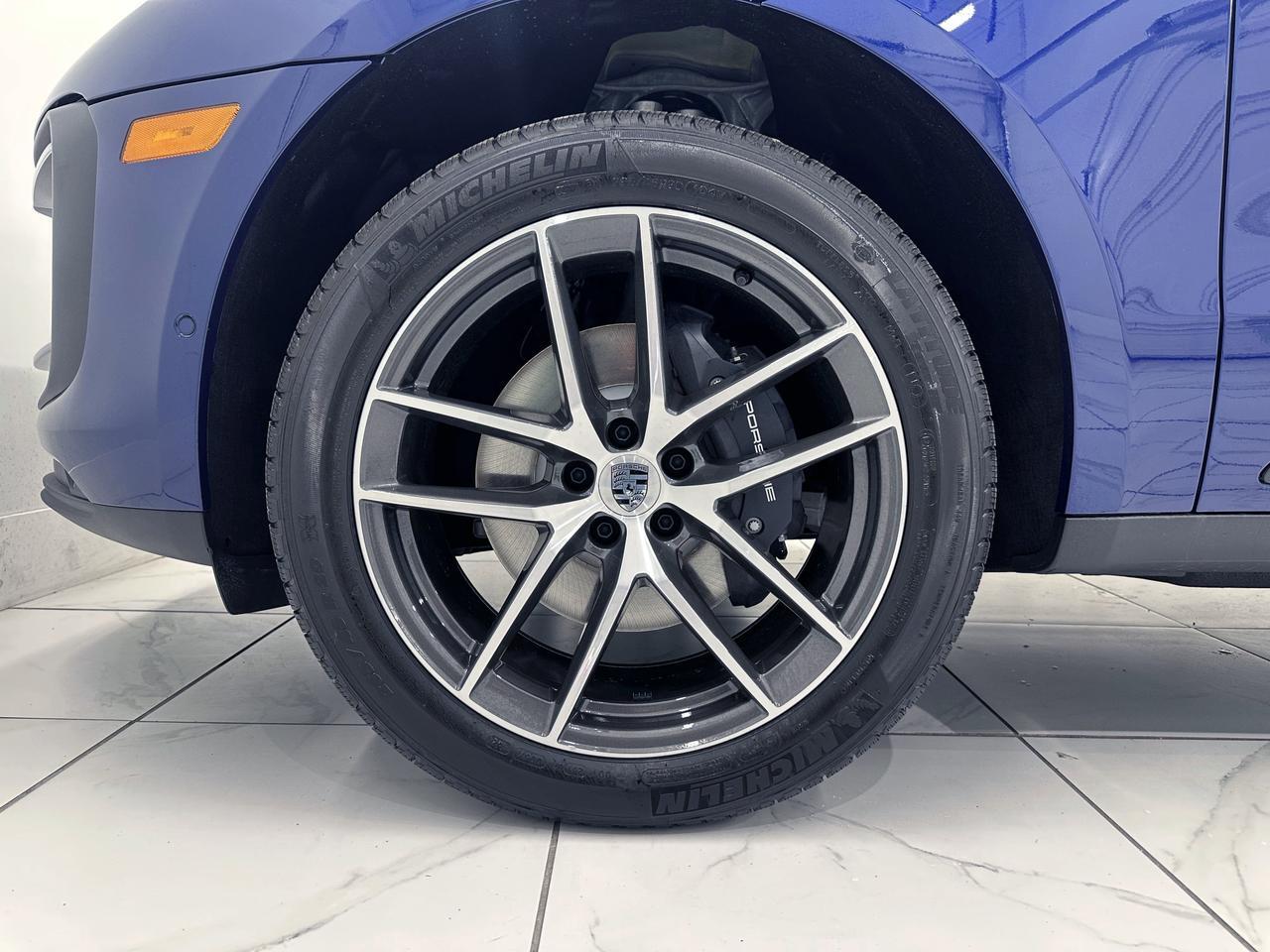 2025 Porsche Macan Newark DE
