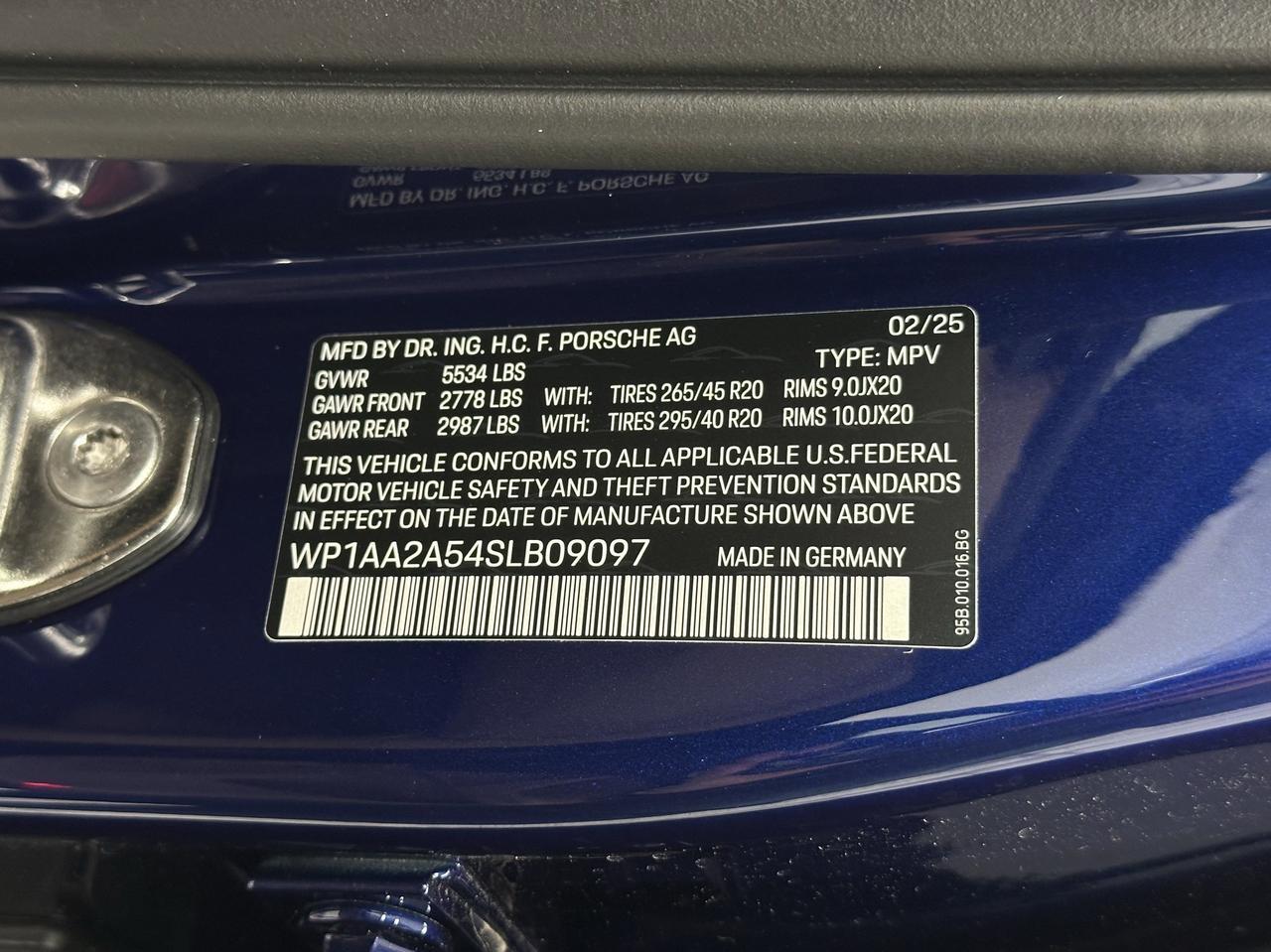 2025 Porsche Macan Newark DE