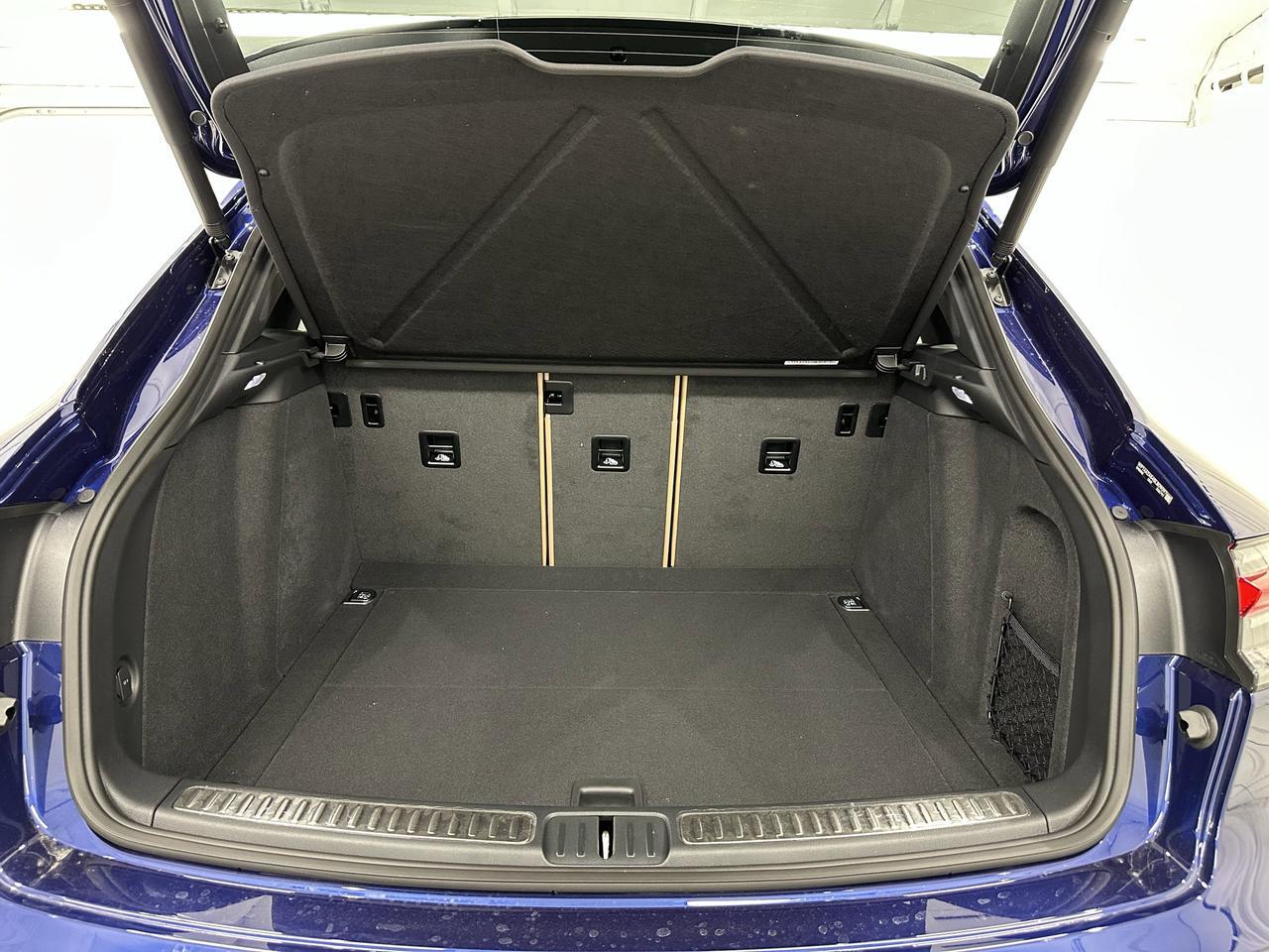 2025 Porsche Macan Newark DE