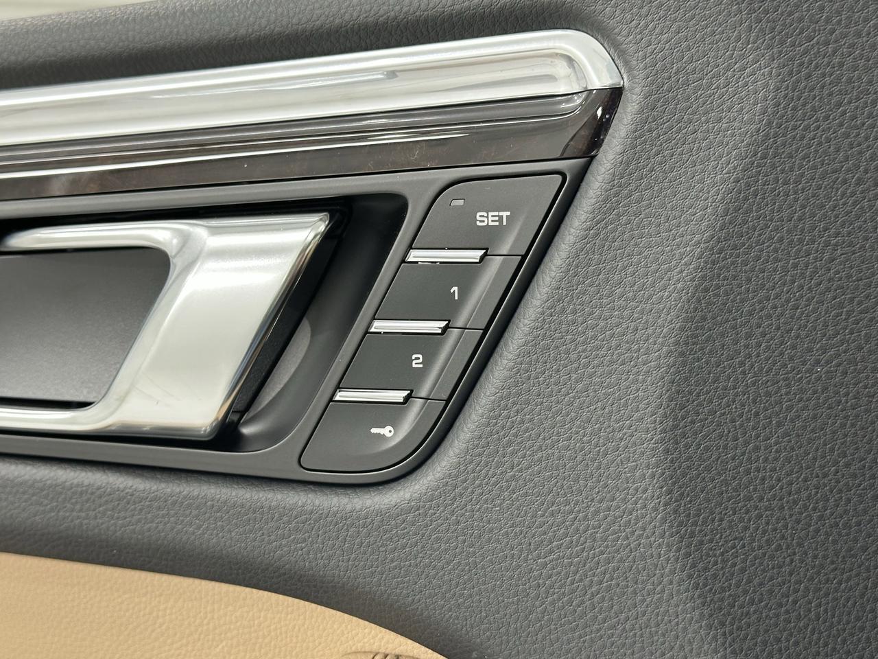 2025 Porsche Macan Newark DE