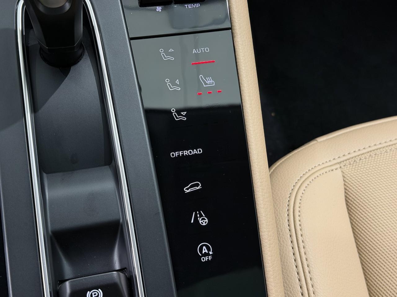 2025 Porsche Macan Newark DE