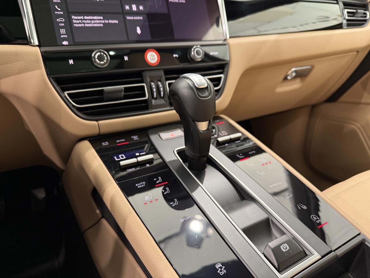 2025 Porsche Macan Newark DE