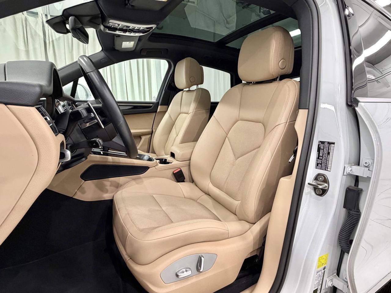 2025 Porsche Macan Newark DE