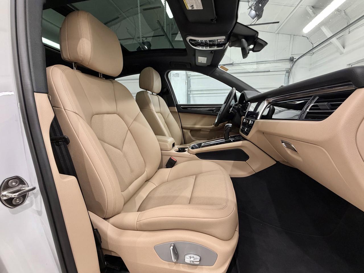 2025 Porsche Macan Newark DE