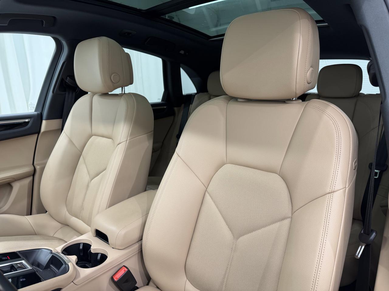 2025 Porsche Macan Newark DE