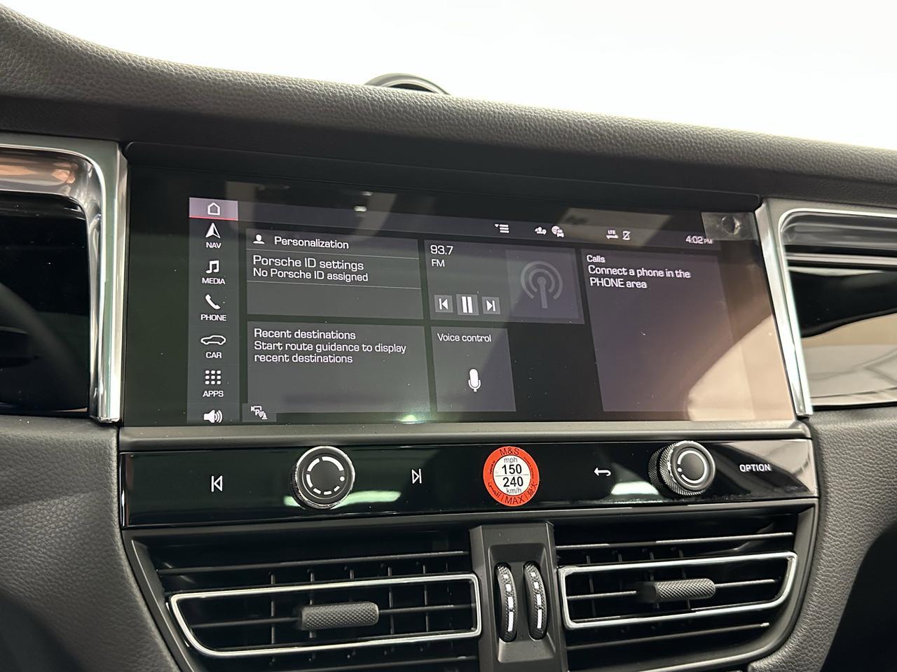 2025 Porsche Macan Newark DE