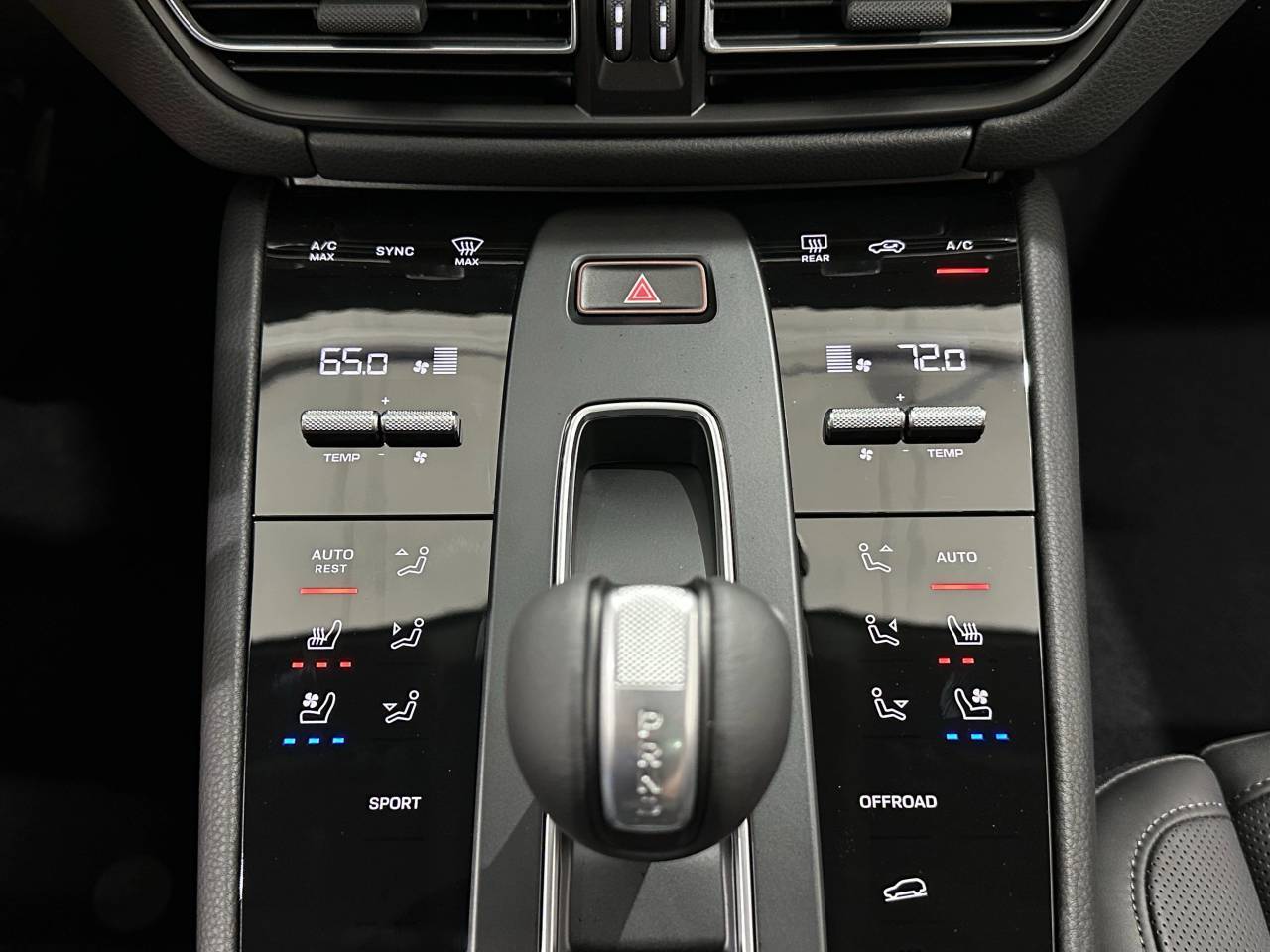 2025 Porsche Macan Newark DE