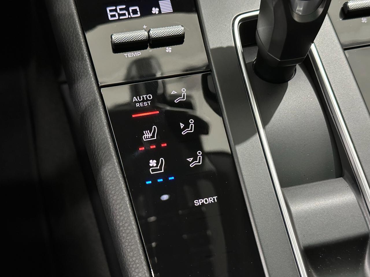 2025 Porsche Macan Newark DE