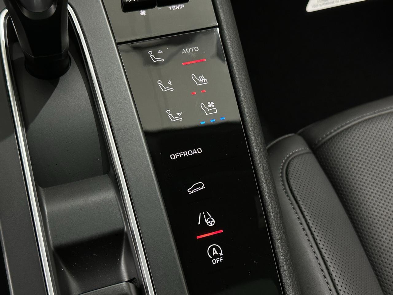 2025 Porsche Macan Newark DE