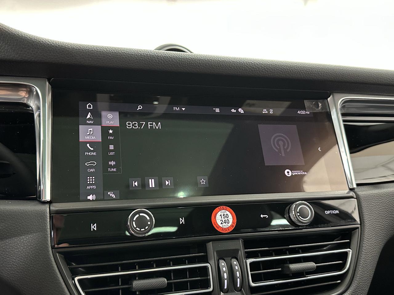 2025 Porsche Macan Newark DE