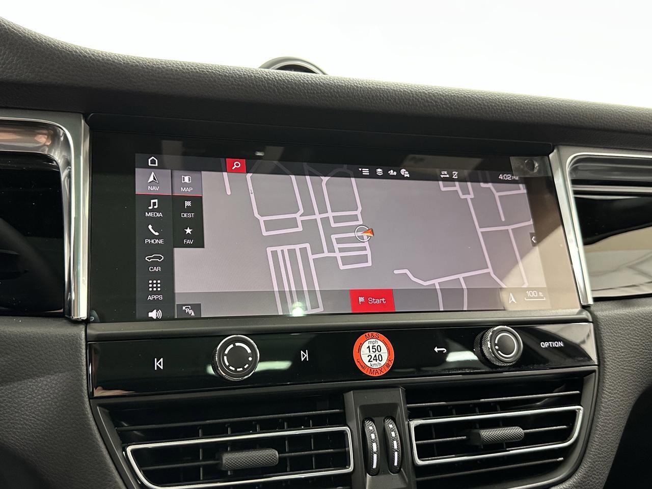 2025 Porsche Macan Newark DE