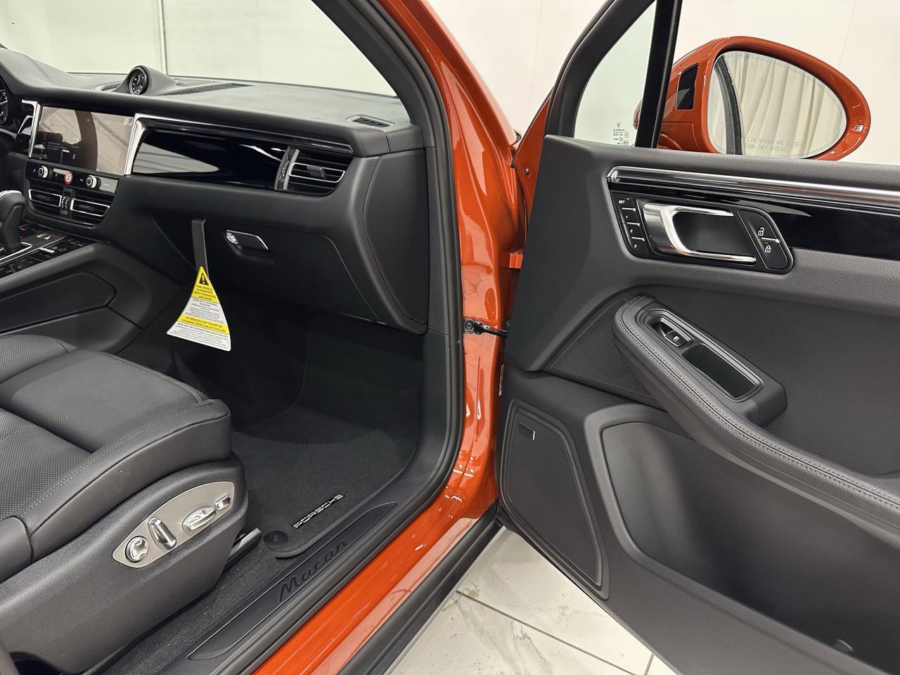 2025 Porsche Macan Newark DE