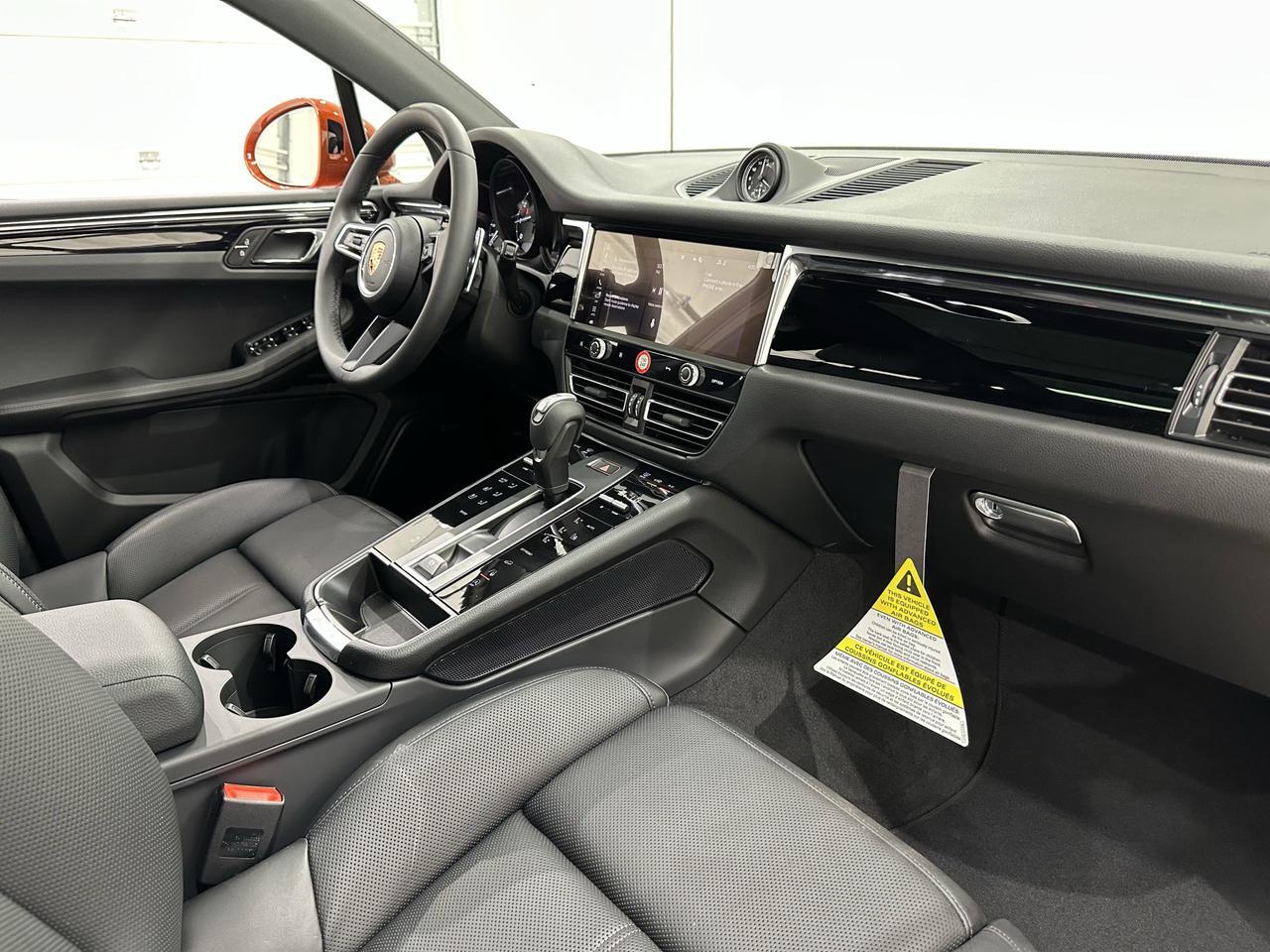 2025 Porsche Macan Newark DE