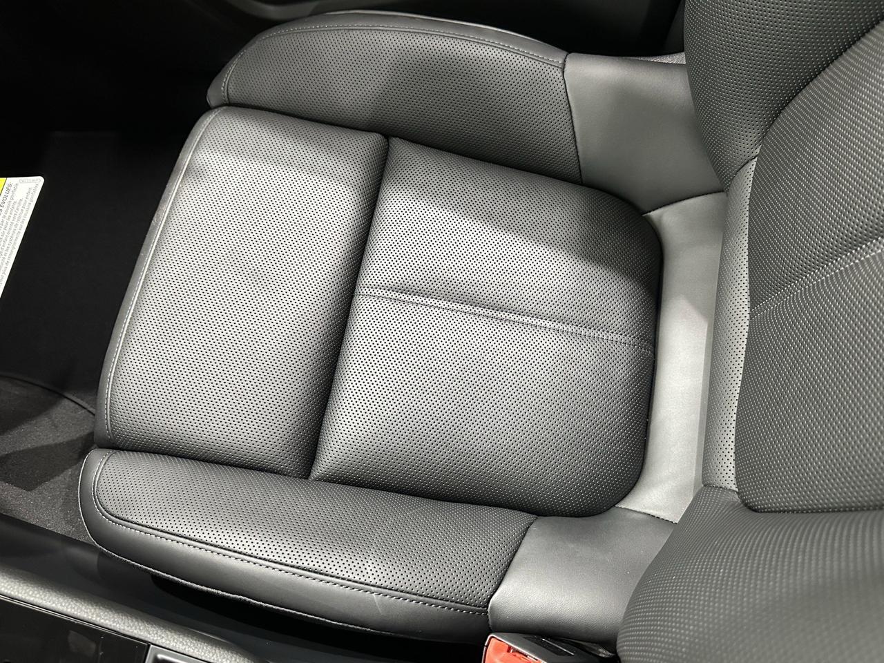 2025 Porsche Macan Newark DE