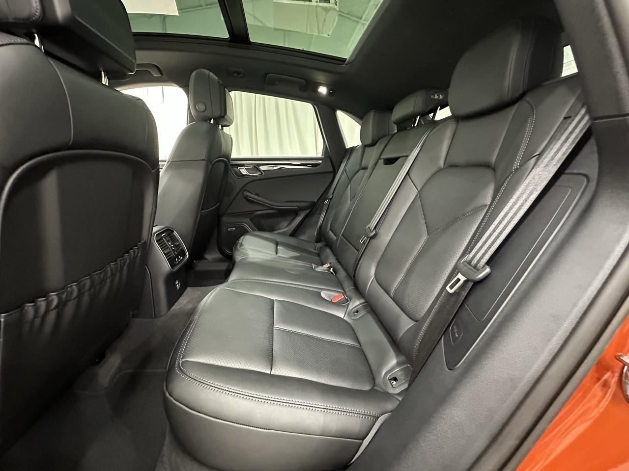 2025 Porsche Macan Newark DE