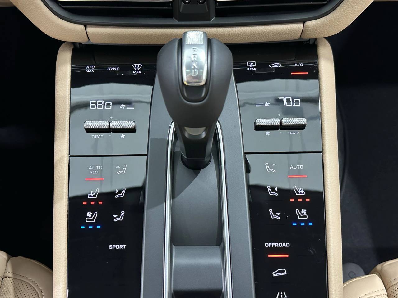2025 Porsche Macan Newark DE